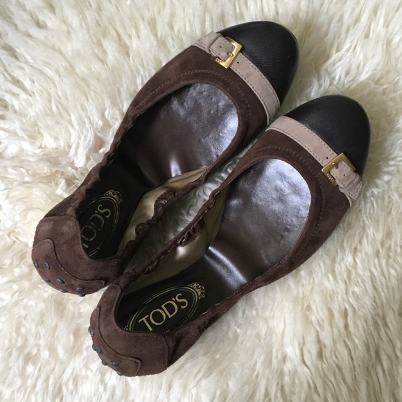 TOD'S Dee Fibbietta Suede Ballerina Flats - Picture 7 of 13